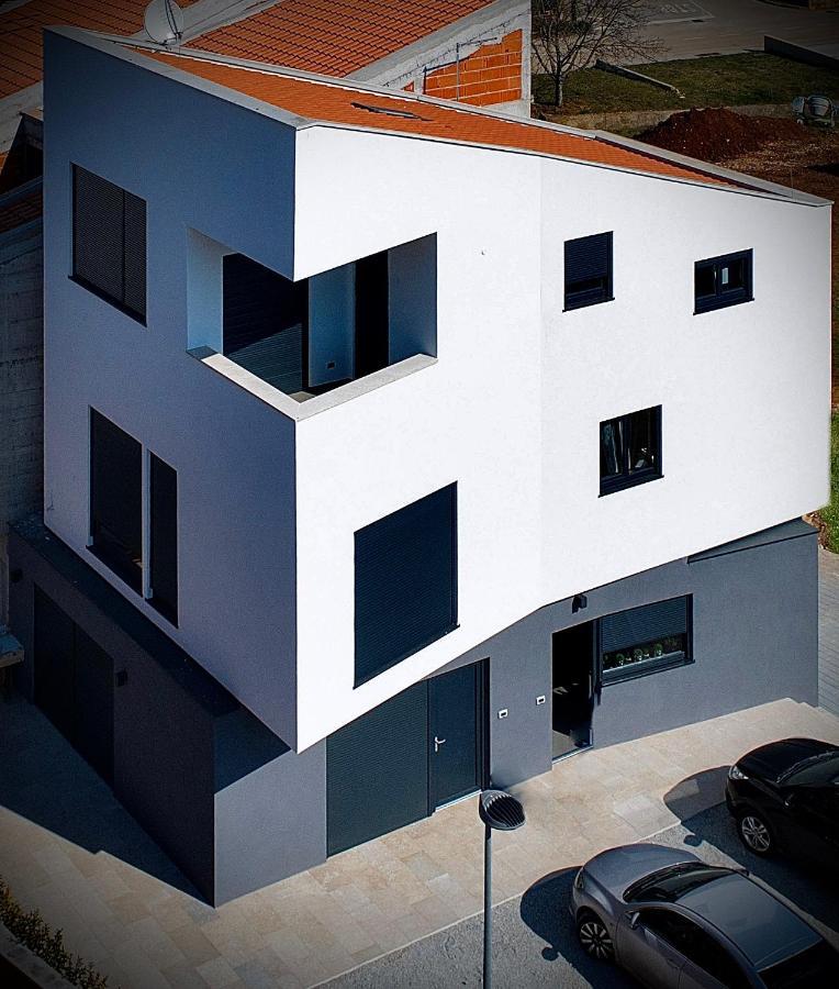 Casa Nera Funtana Exterior foto